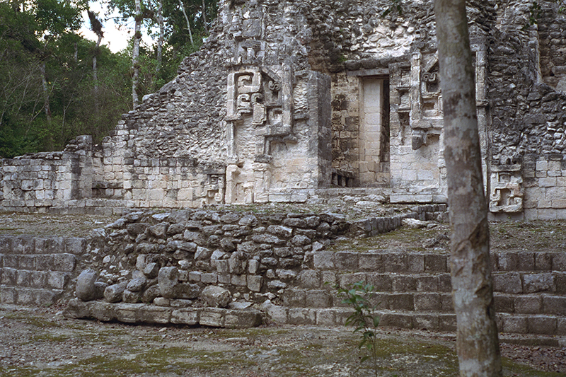 Chicanná, Structure XX, view of ground floor temple and the stair leading to the entrance