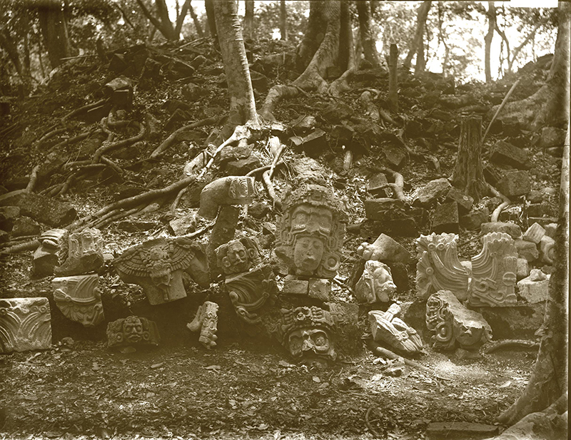 Maudslay Photo of architectural fragment around Temple 22