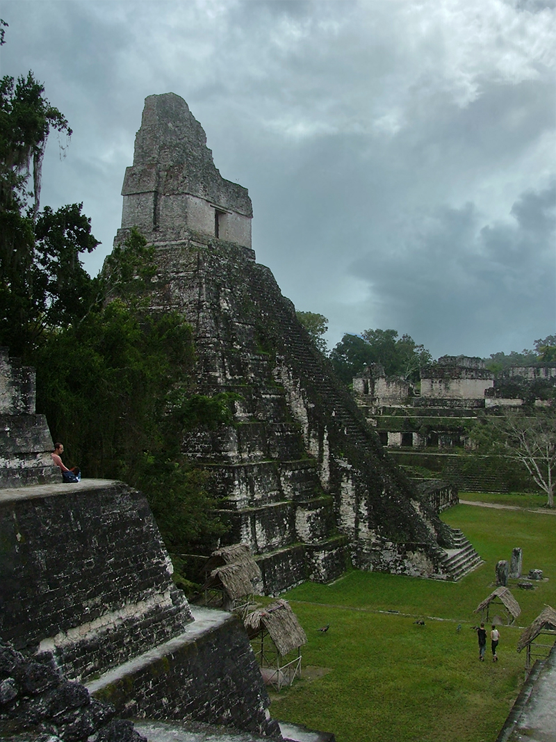 Tikal: Central Acropolis