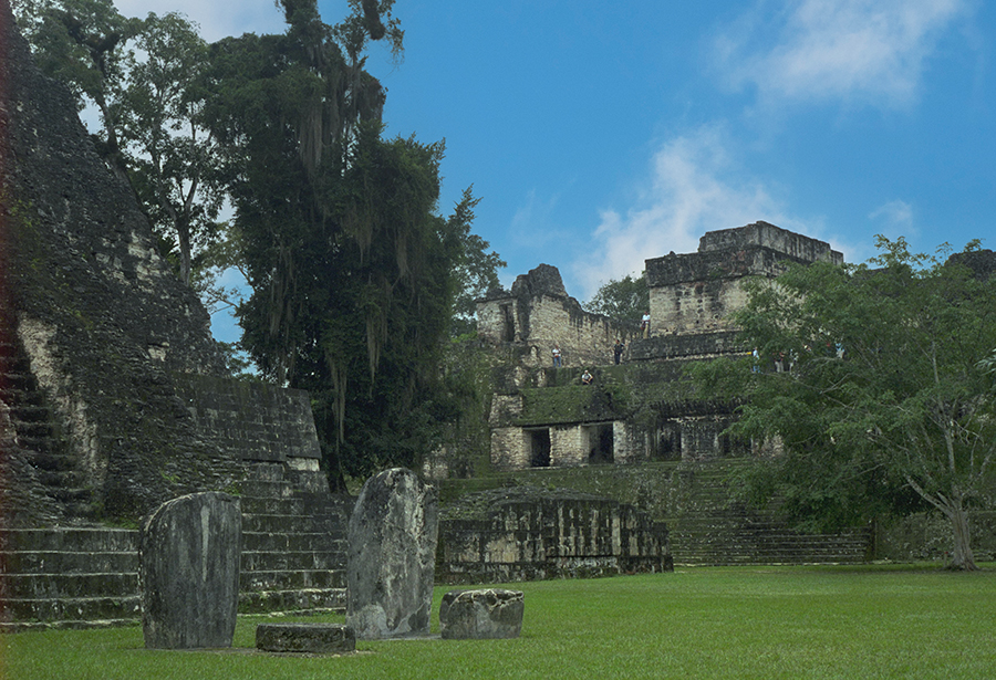 Tikal: Central Acropolis