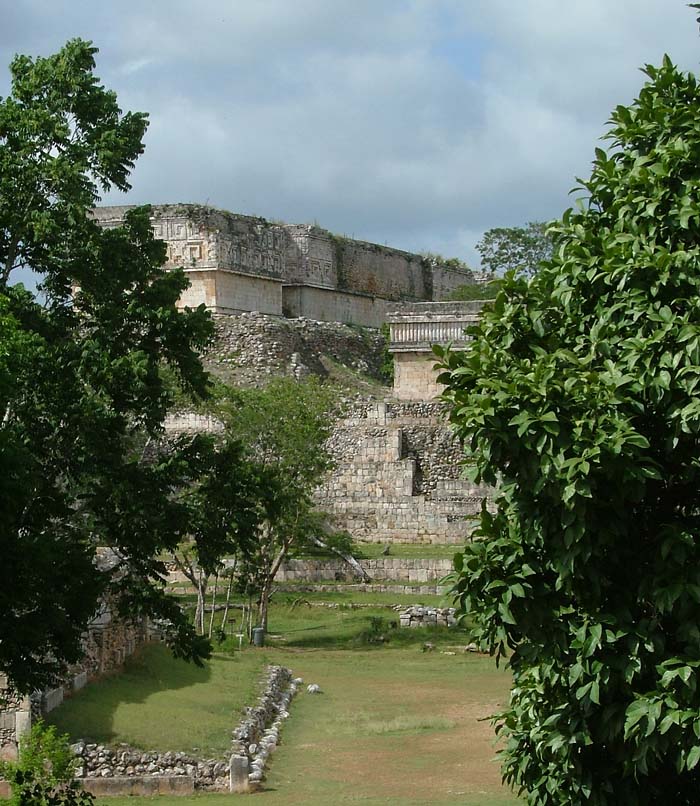 Photo showing differences in platform height between Governor's Palace, the House of the Turtles, and the Ballcourt