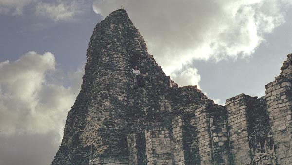 Xpujil: Str. 1 South Tower